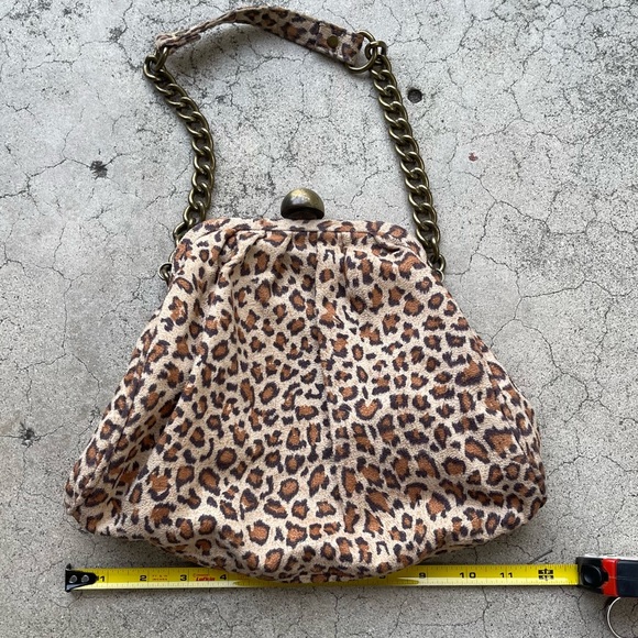 Adorable vintage leopard print bag Preowned vtg clueless animal print - Picture 6 of 8